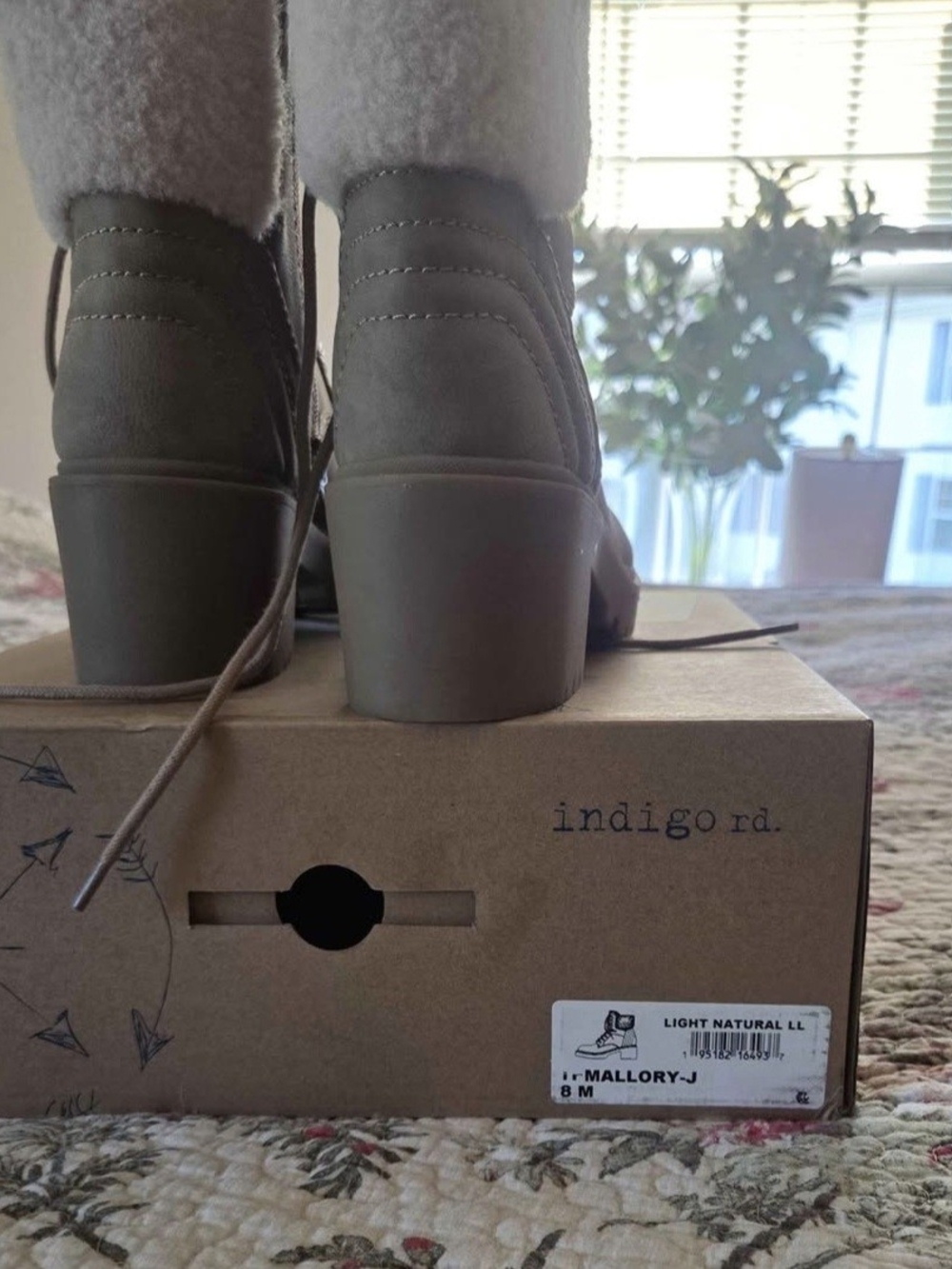 Indigo Rd. Mallory-J Women's Faux Shearling Lace-Up Combat Boots - Picture 6 of 10
